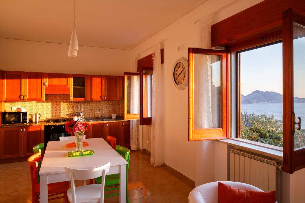 Il Nido Del Gabbiano Apartamento Massa Lubrense Exterior foto